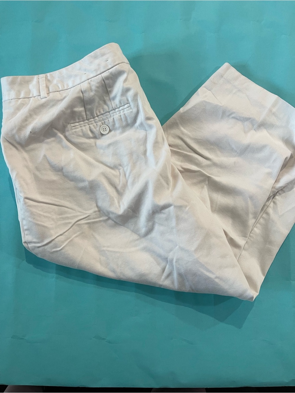 Cato White Women's Capri Pants with Elastic Waist